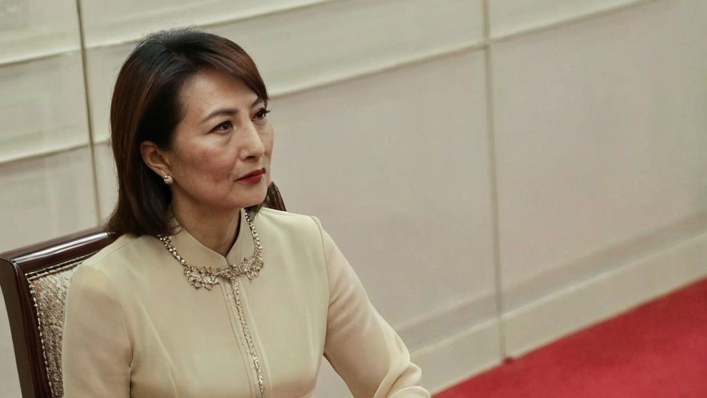 微头条禁止转发内容遭“假博士”加戏事件引发热议